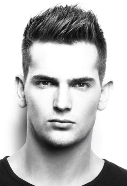 12 Opciones de cortes de cabello para hombres orejones 9